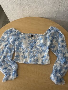 Blue Floral Puff-Sleeve Crop Top
